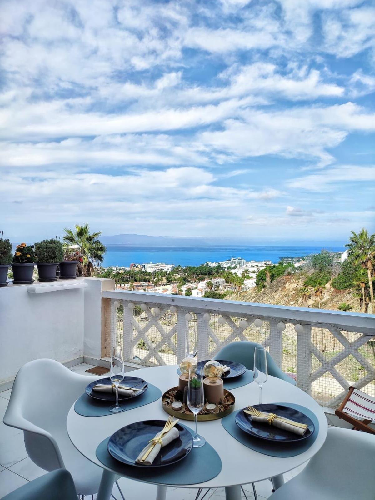 Sunshine Escape With Ocean View Apartman Costa Adeje  Kültér fotó