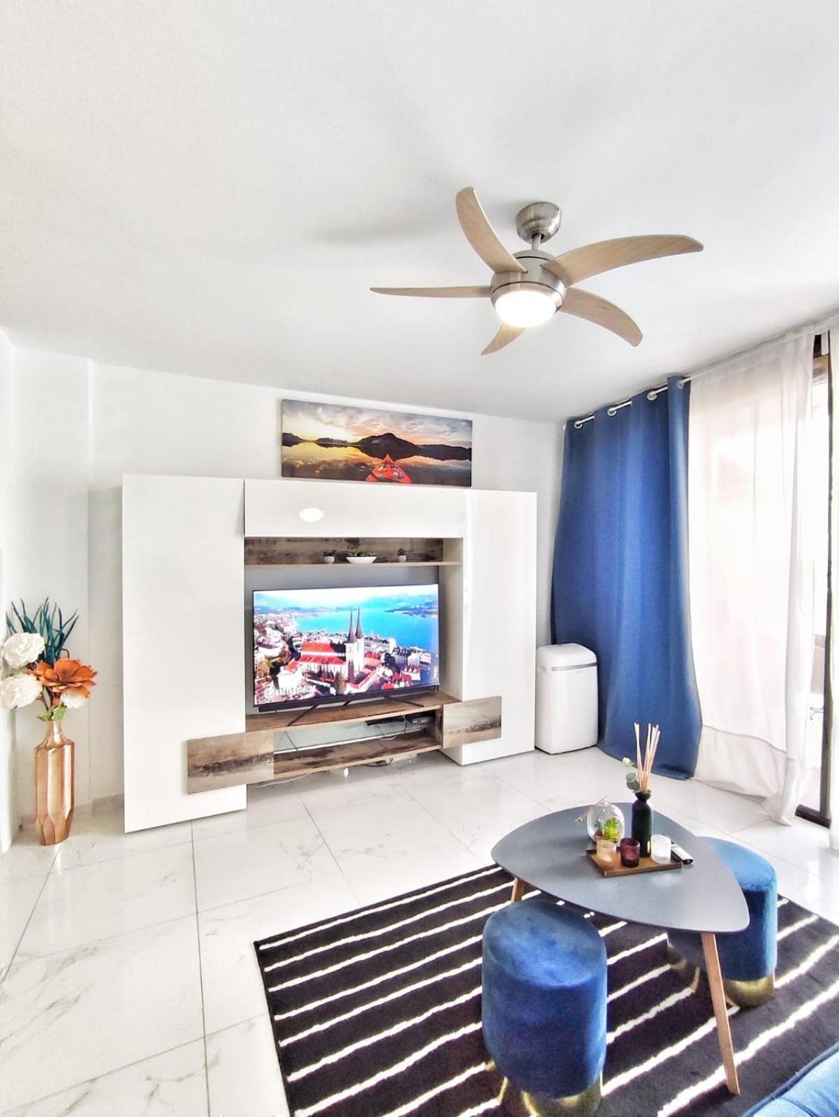 Sunshine Escape With Ocean View Apartman Costa Adeje  Kültér fotó